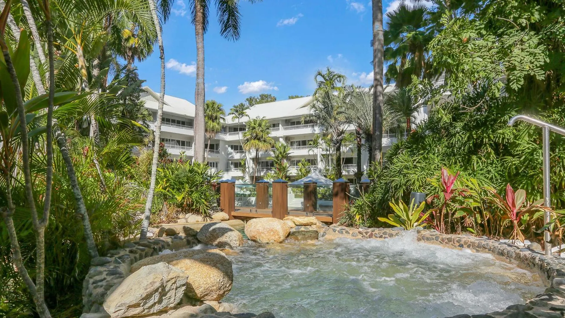 Hotel Alamanda Palm Cove By Lancemore
